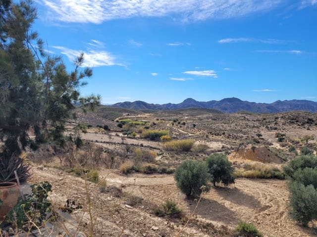 5 soveværelse Finca/Landehus til salg i Sorbas med garage - € 150.000 (Ref: 8475033)