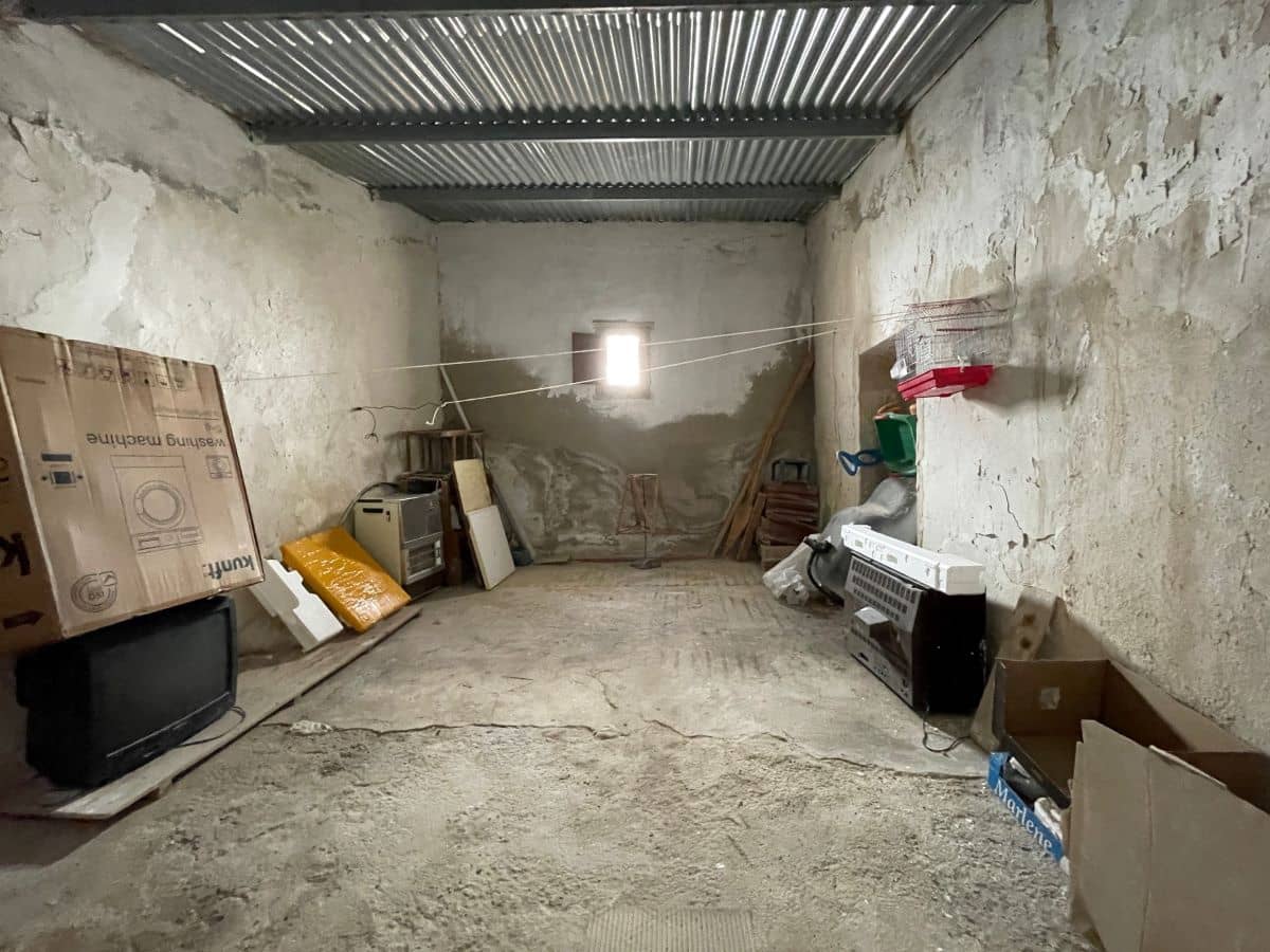 7 soverom Hus til salgs i Cariatiz - € 80 000 (Ref: 8510040)