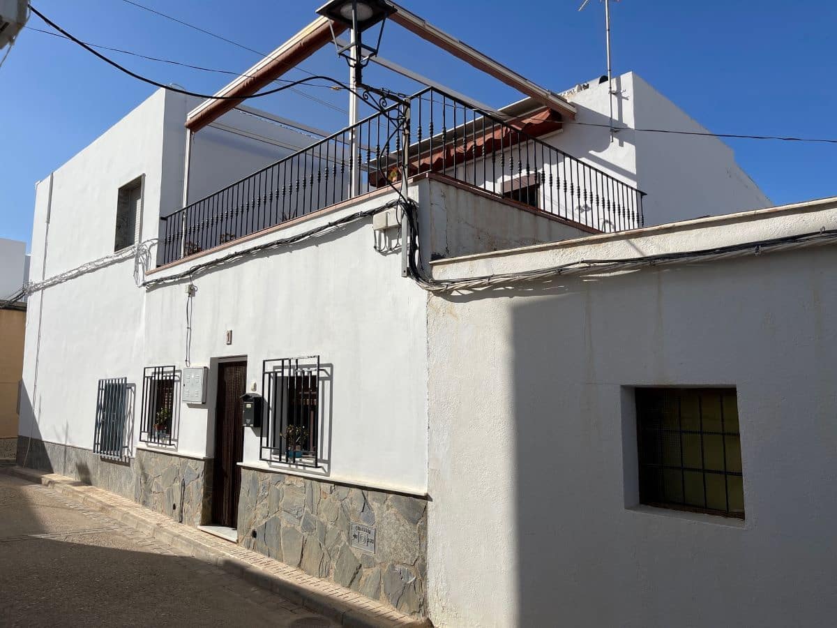 4 soveværelse Byhus til salg i Lucainena de las Torres - € 94.950 (Ref: 8539567)