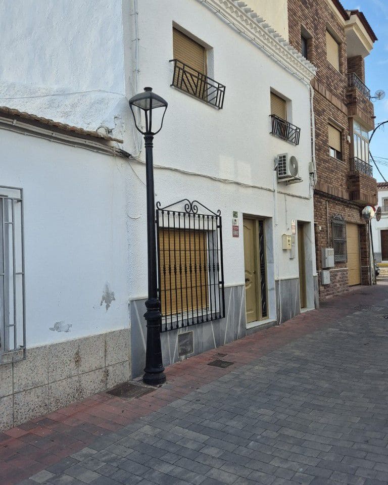 5 soveværelse Byhus til salg i Los Gallardos - € 119.950 (Ref: 8622749)