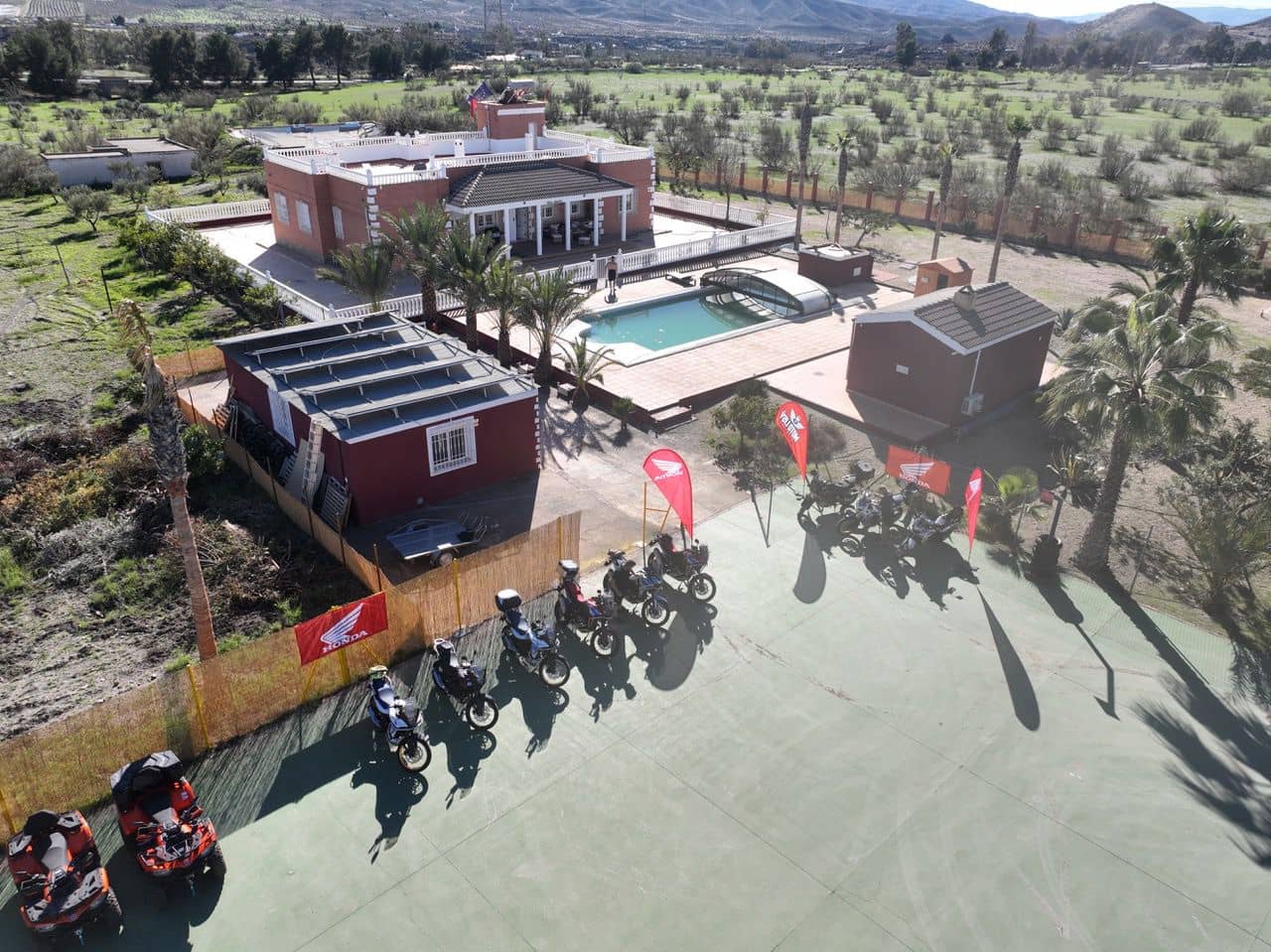 9 soveværelse Finca/Landehus til salg i Tabernas med garage - € 479.000 (Ref: 8770253)