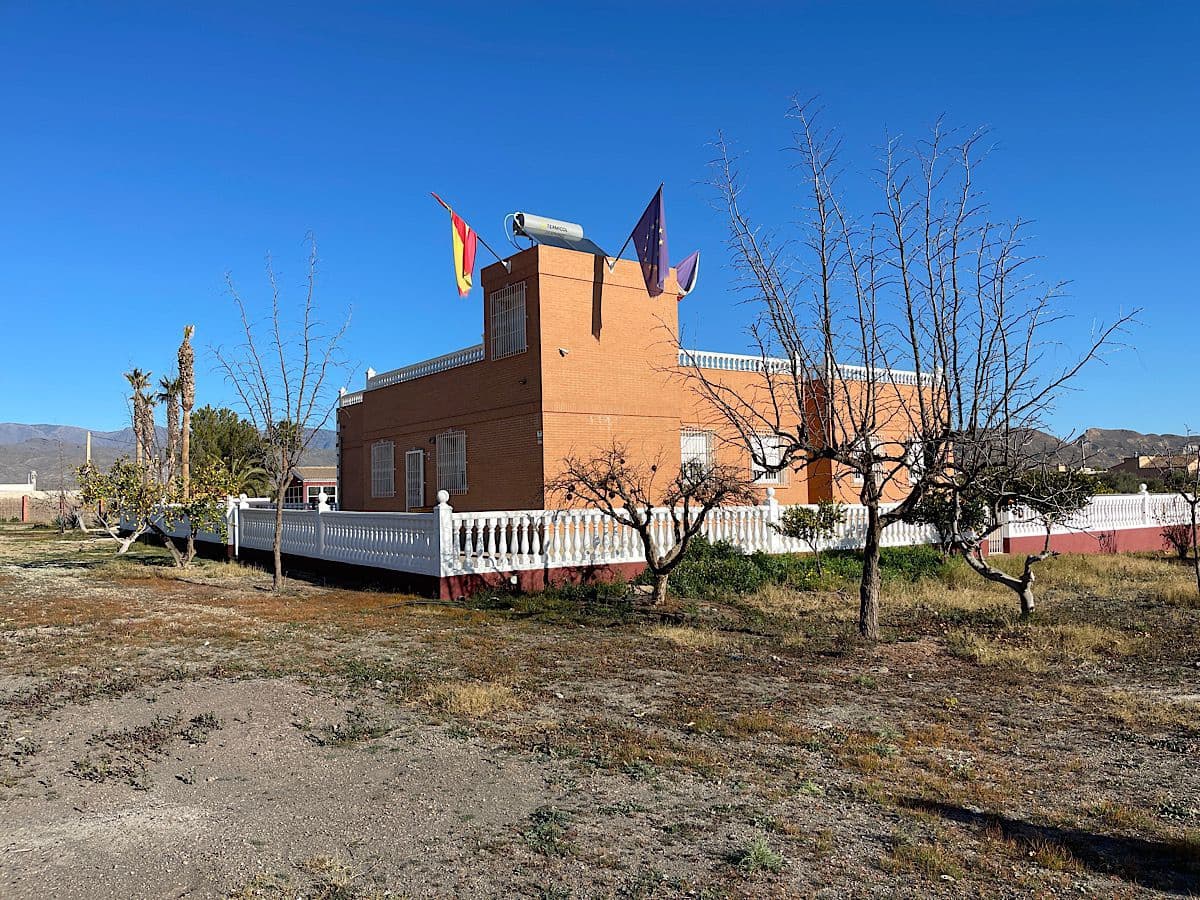 9 soveværelse Finca/Landehus til salg i Tabernas med garage - € 479.000 (Ref: 8770253)