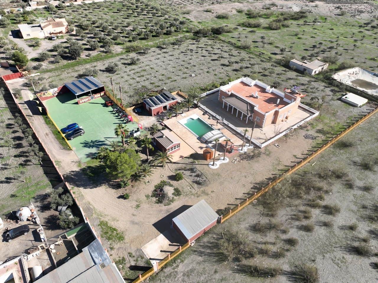 9 soveværelse Finca/Landehus til salg i Tabernas med garage - € 479.000 (Ref: 8770253)
