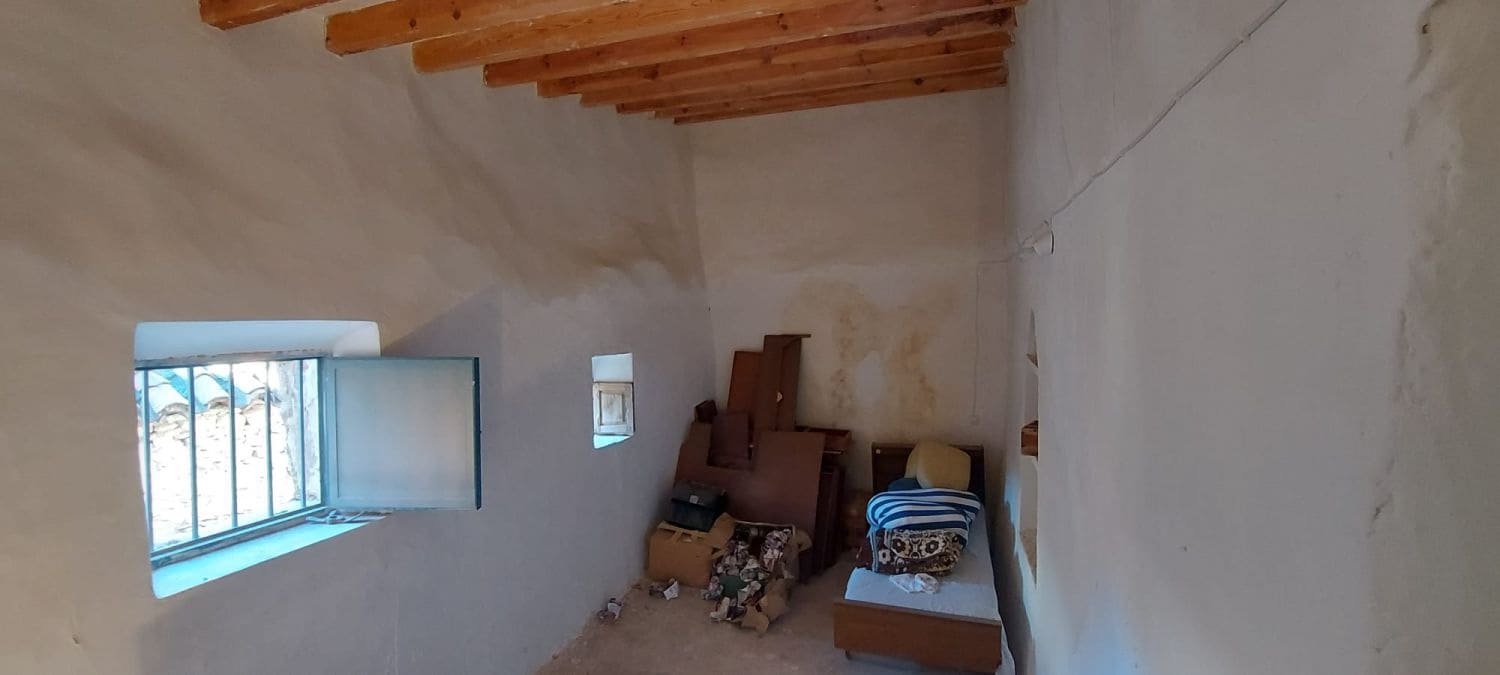 4 soveværelse Byhus til salg i Uleila del Campo - € 55.000 (Ref: 8814345)