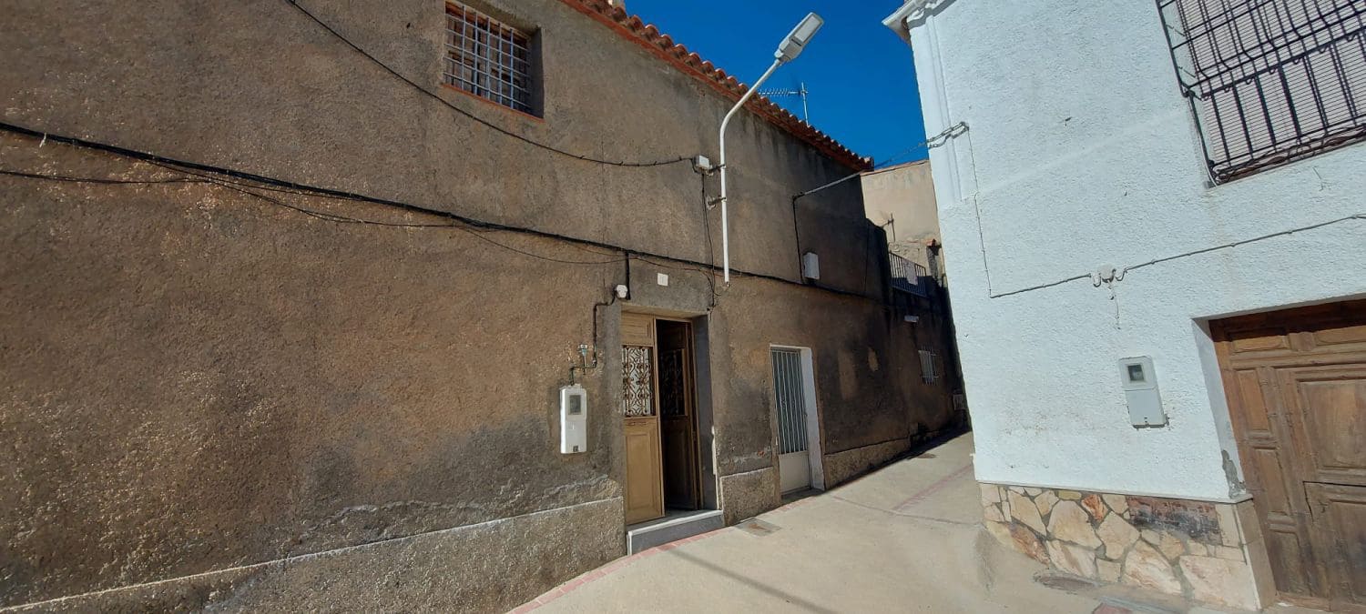 4 soveværelse Byhus til salg i Uleila del Campo - € 55.000 (Ref: 8814345)