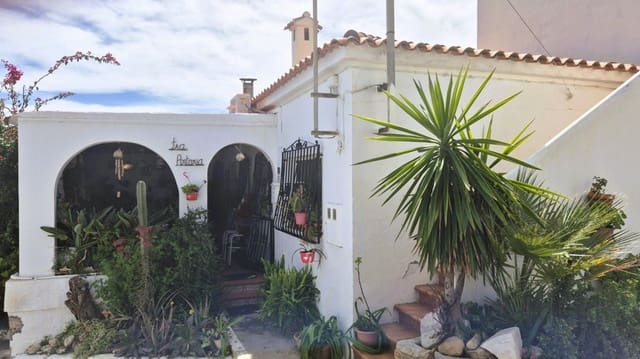 4 soveværelse Finca/Landehus til salg i Los Gallardos med garage - € 185.000 (Ref: 8906519)