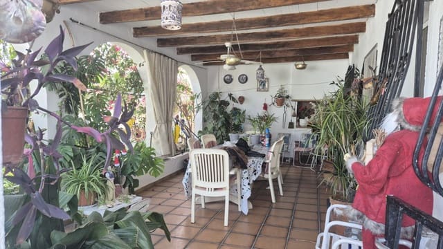 4 soveværelse Finca/Landehus til salg i Los Gallardos med garage - € 185.000 (Ref: 8906519)