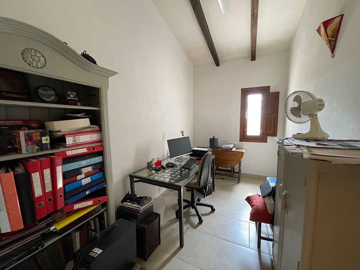 4 soveværelse Finca/Landehus til salg i Uleila del Campo med garage - € 395.000 (Ref: 8941185)