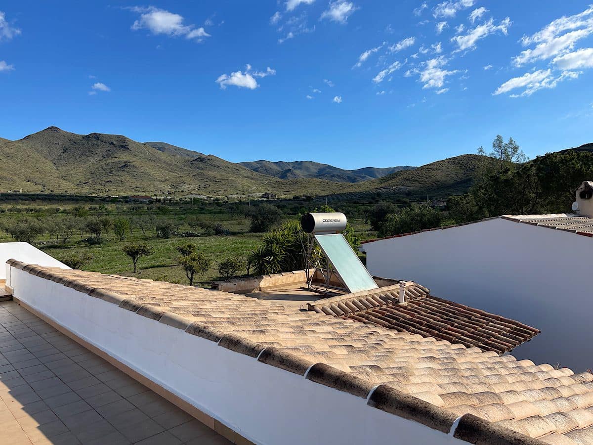 4 soveværelse Finca/Landehus til salg i Uleila del Campo med garage - € 395.000 (Ref: 8941185)