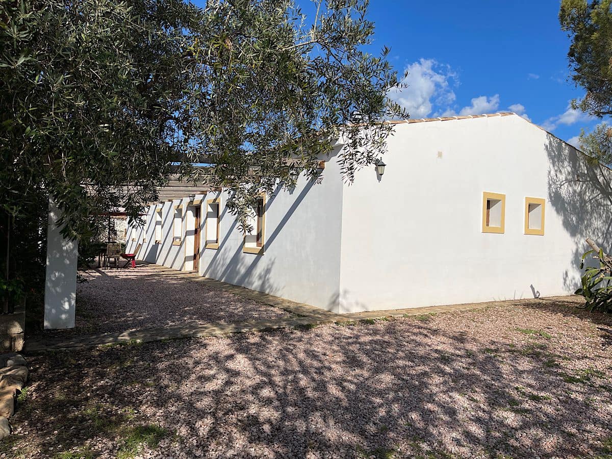 4 soveværelse Finca/Landehus til salg i Uleila del Campo med garage - € 395.000 (Ref: 8941185)