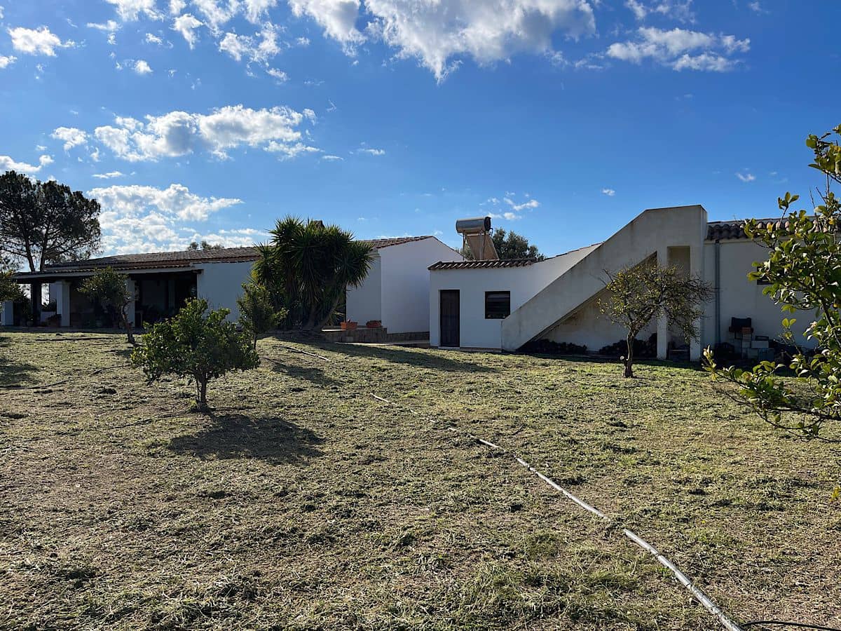 4 soveværelse Finca/Landehus til salg i Uleila del Campo med garage - € 395.000 (Ref: 8941185)