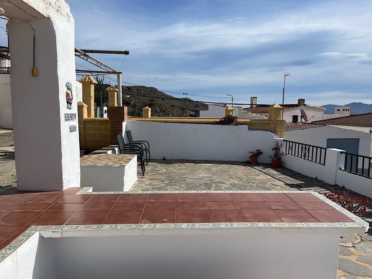 4 slaapkamer Huis te koop in Cariatiz - € 75.000 (Ref: 8960359)