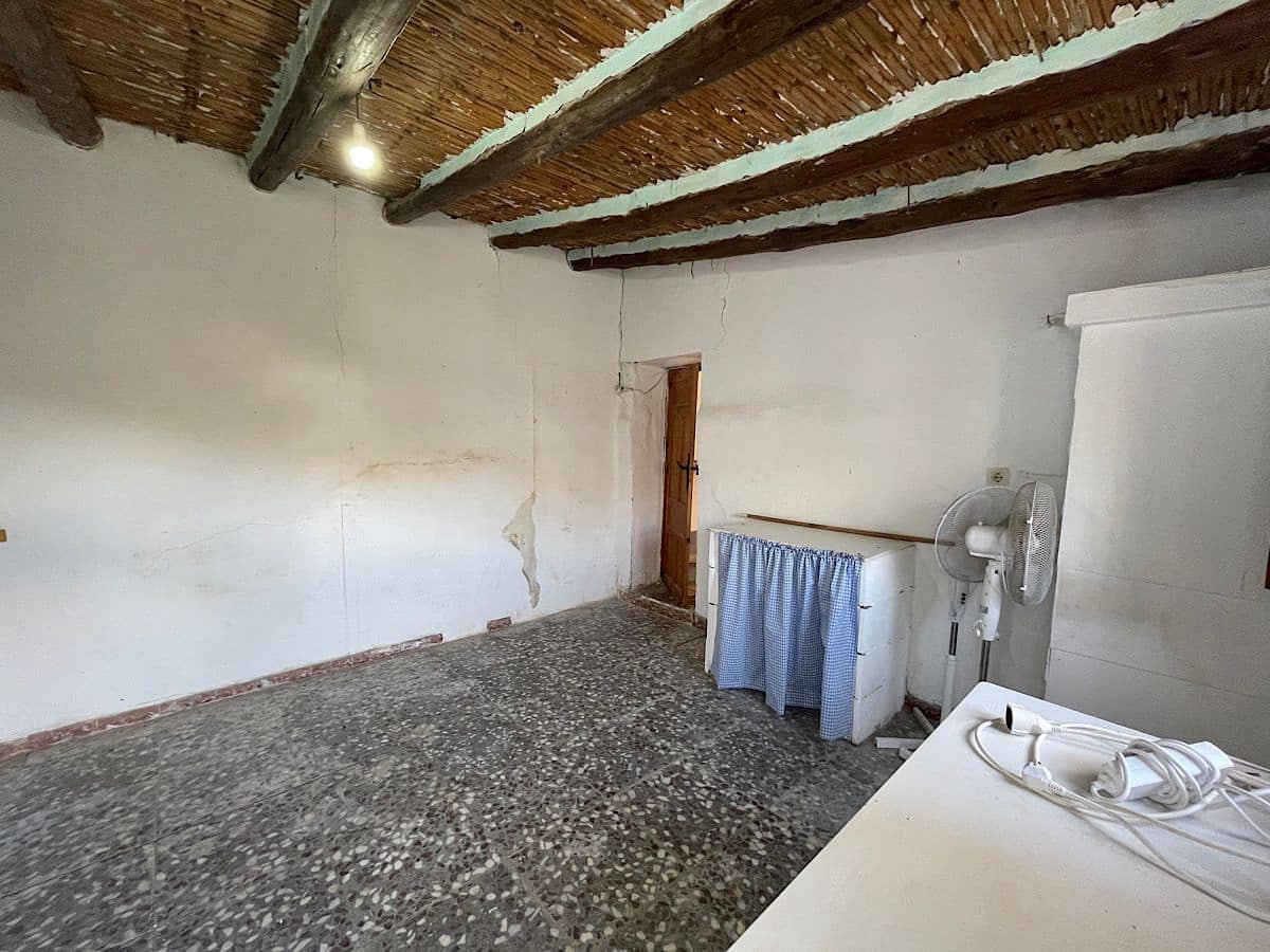 4 slaapkamer Huis te koop in Cariatiz - € 75.000 (Ref: 8960359)