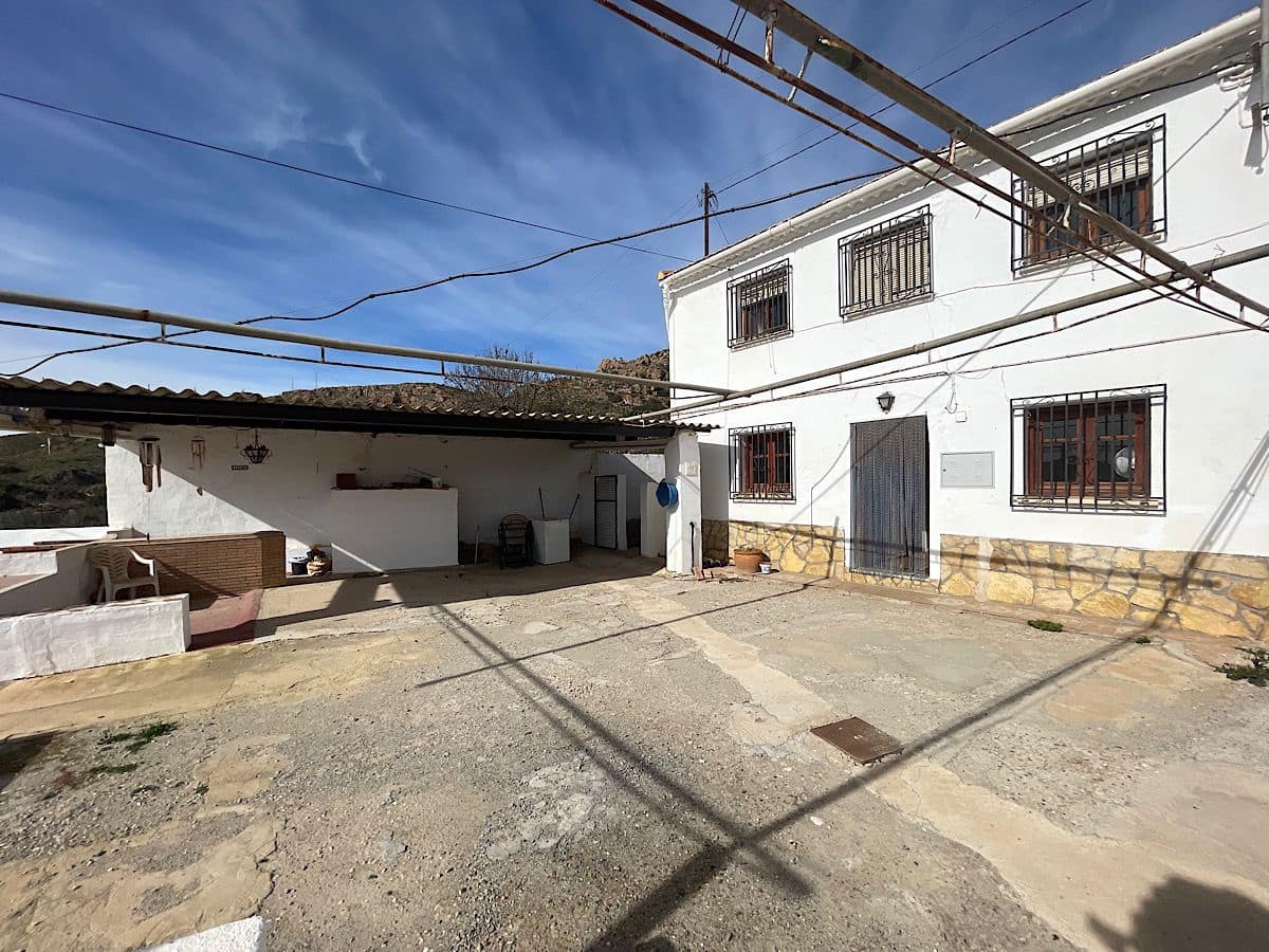 4 slaapkamer Huis te koop in Cariatiz - € 75.000 (Ref: 8960359)