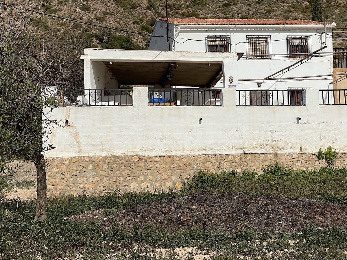 4 slaapkamer Huis te koop in Cariatiz - € 75.000 (Ref: 8960359)