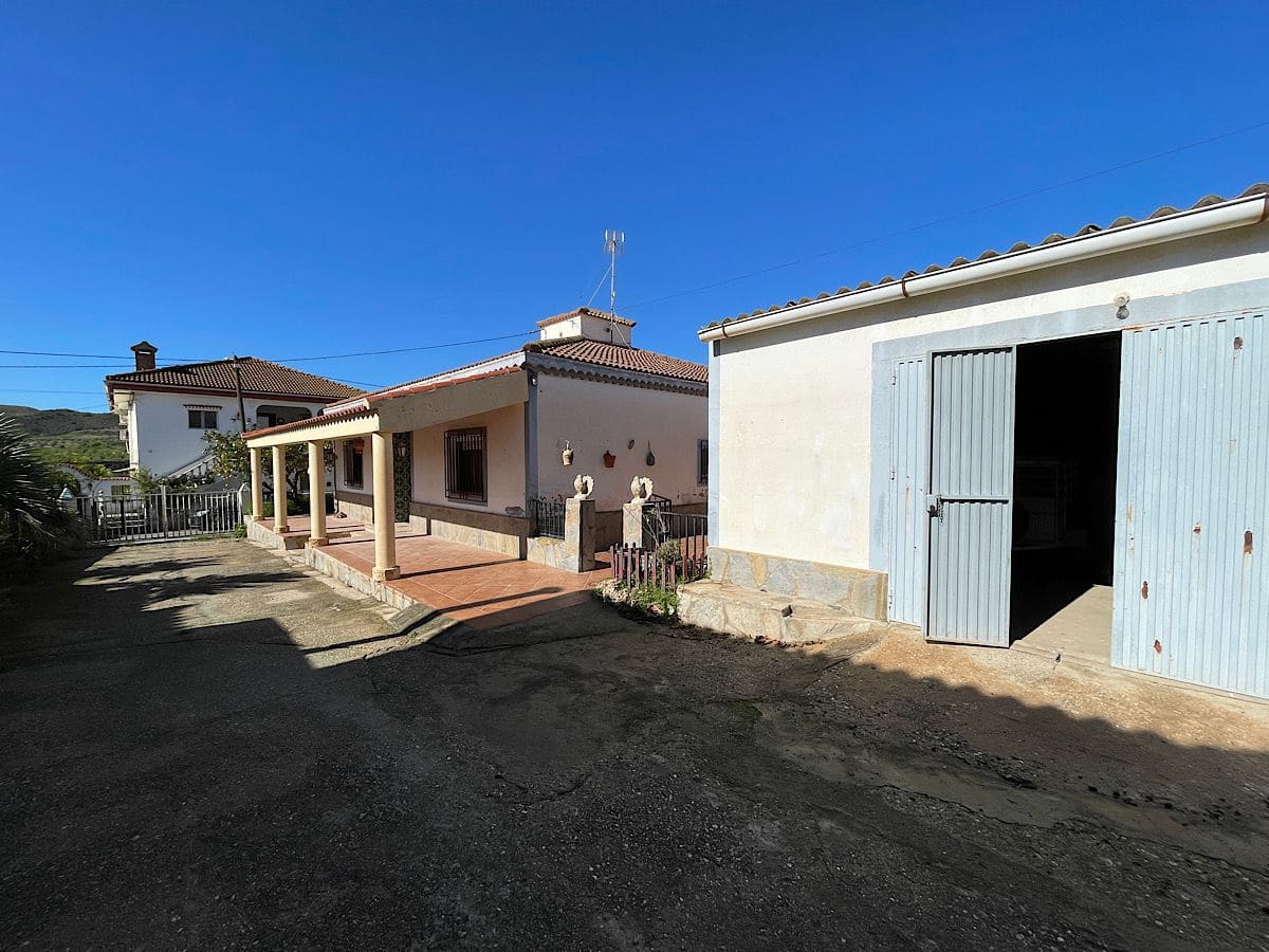 4 soveværelse Byhus til salg i Cariatiz med garage - € 149.950 (Ref: 8960360)