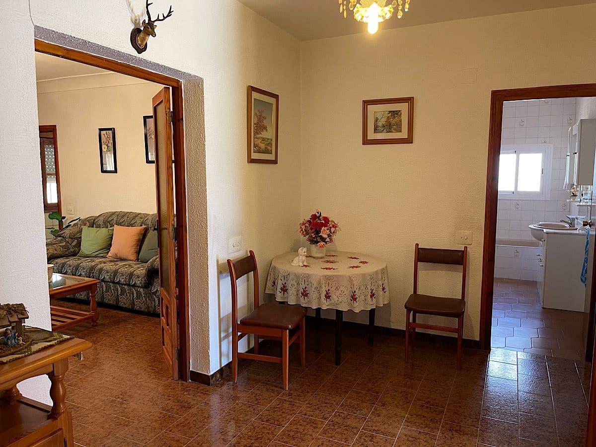 4 soveværelse Byhus til salg i Cariatiz med garage - € 149.950 (Ref: 8960360)