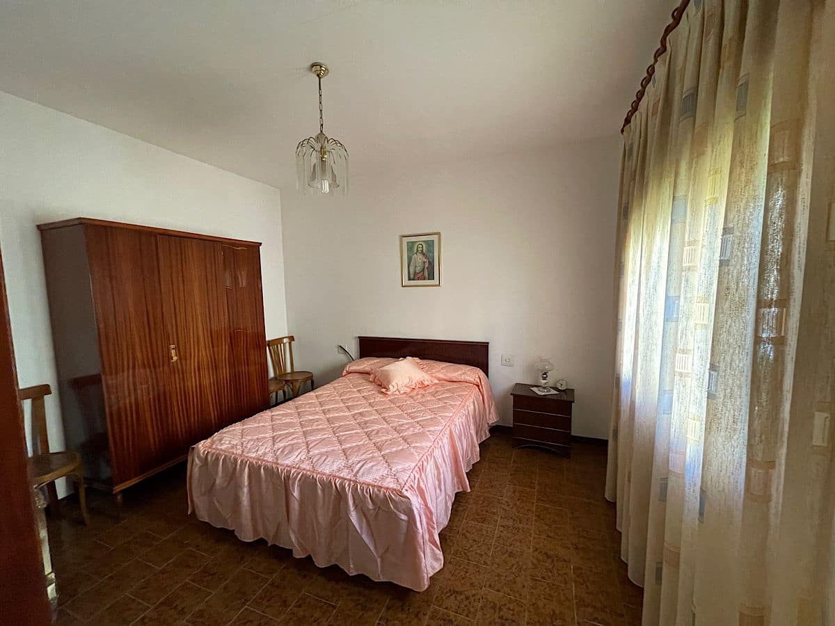 4 soveværelse Byhus til salg i Cariatiz med garage - € 149.950 (Ref: 8960360)