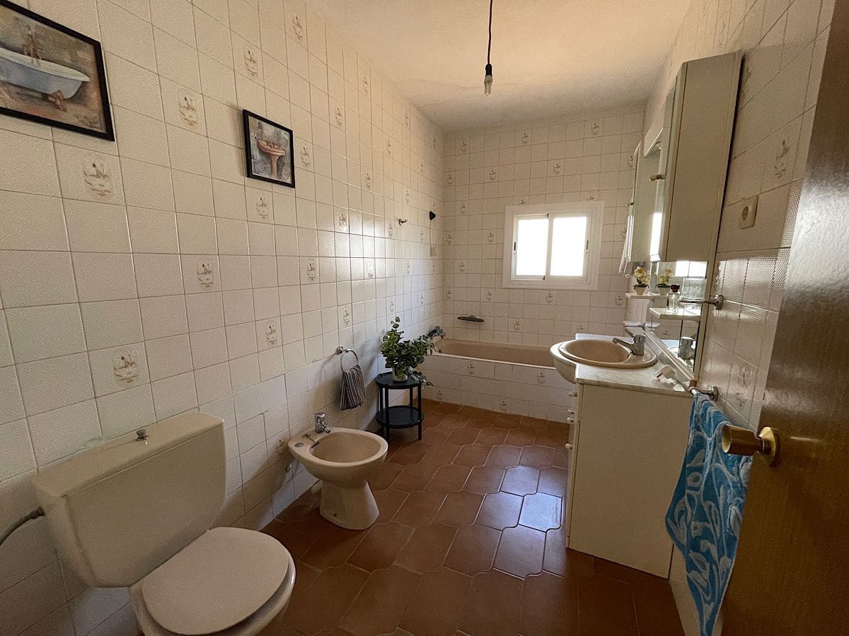 4 soveværelse Byhus til salg i Cariatiz med garage - € 149.950 (Ref: 8960360)