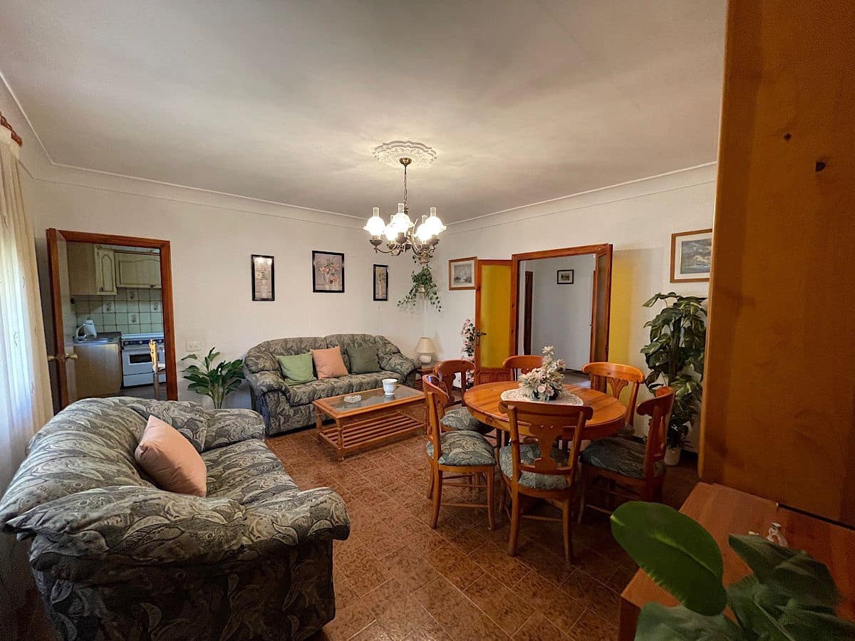 4 soveværelse Byhus til salg i Cariatiz med garage - € 149.950 (Ref: 8960360)