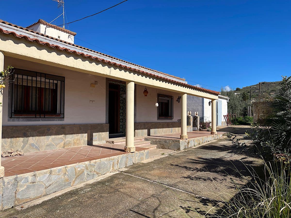 4 soveværelse Byhus til salg i Cariatiz med garage - € 149.950 (Ref: 8960360)