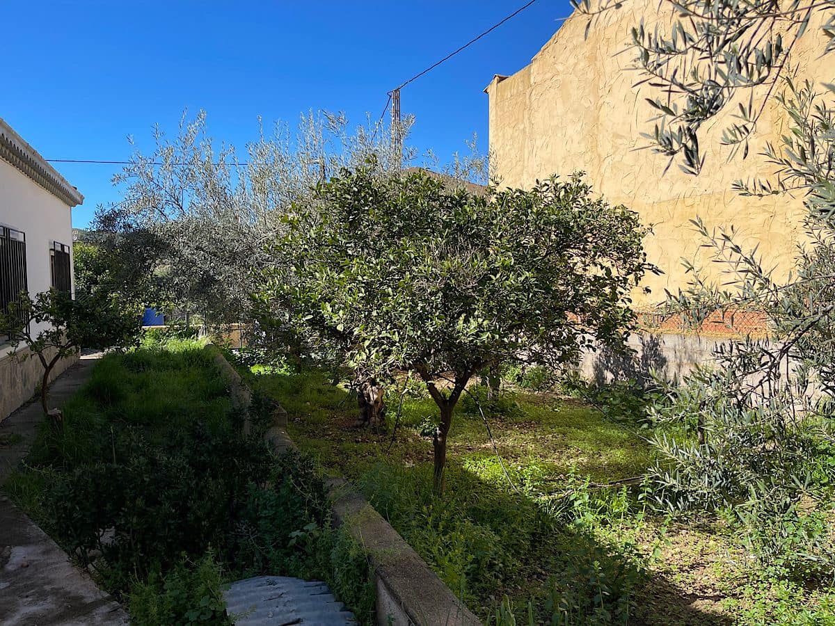 4 soveværelse Byhus til salg i Cariatiz med garage - € 149.950 (Ref: 8960360)