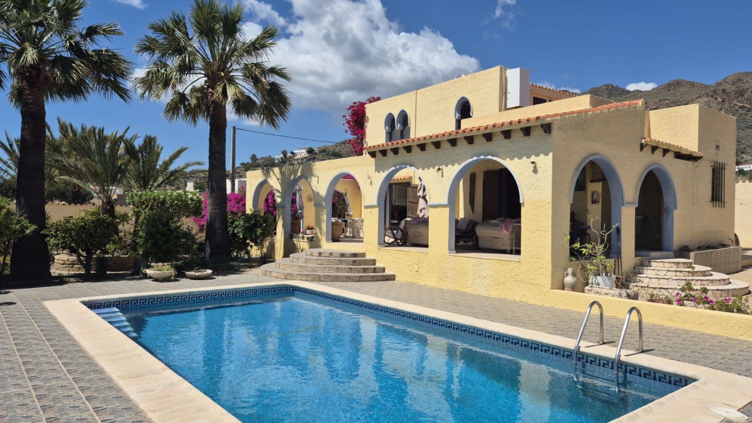 3 soveværelse Finca/Landehus til salg i Mojacar med garage - € 695.000 (Ref: 9001848)