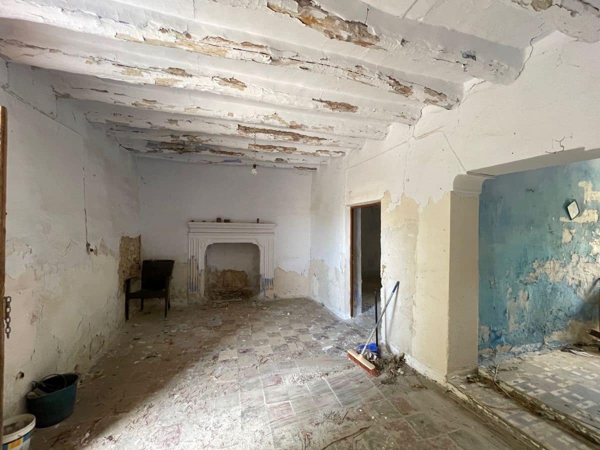 3 soveværelse Byhus til salg i Cariatiz - € 35.000 (Ref: 9161310)