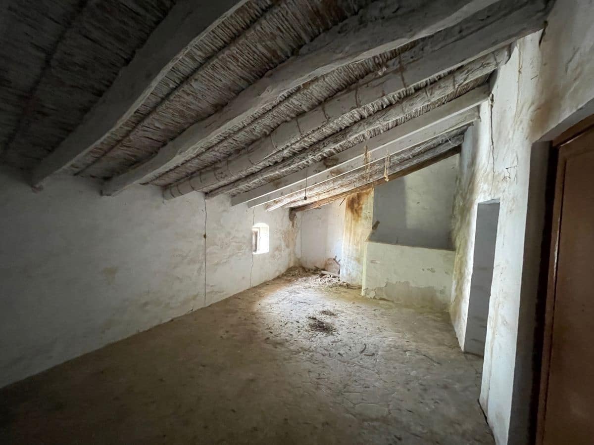 3 soveværelse Byhus til salg i Cariatiz - € 35.000 (Ref: 9161310)