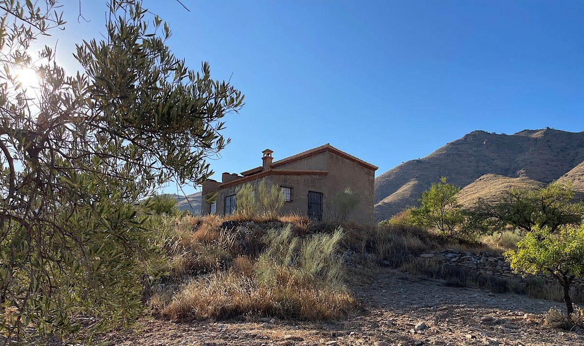 3 soveværelse Finca/Landehus til salg i Benizalon - € 65.000 (Ref: 9167396)