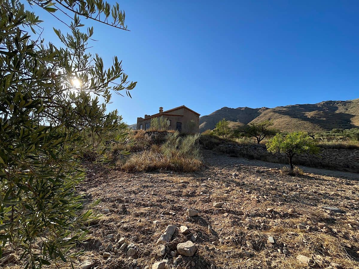 3 soveværelse Finca/Landehus til salg i Benizalon - € 65.000 (Ref: 9167396)