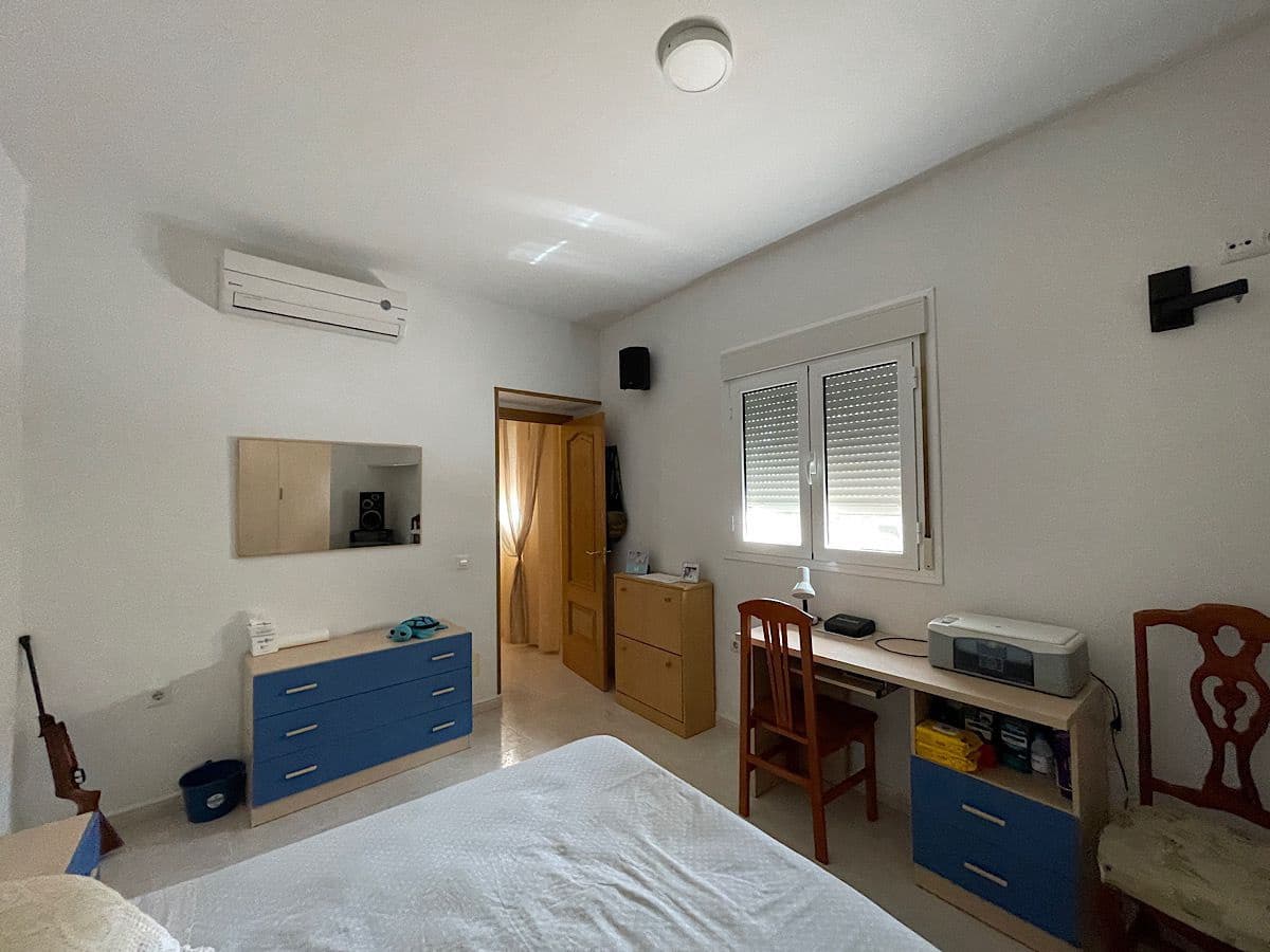 4 soverom Hus til salgs i Cariatiz - € 120 000 (Ref: 9176638)