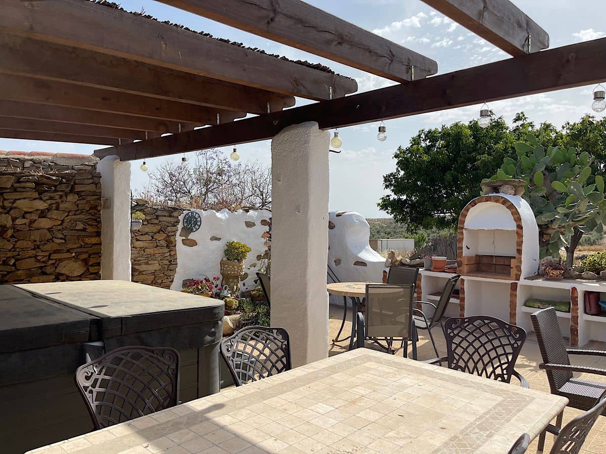 3 bedroom Finca/Country House for sale in Sorbas with garage - € 210,000 (Ref: 9253657)