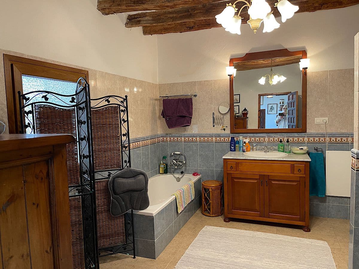 3 bedroom Finca/Country House for sale in Sorbas with garage - € 210,000 (Ref: 9253657)