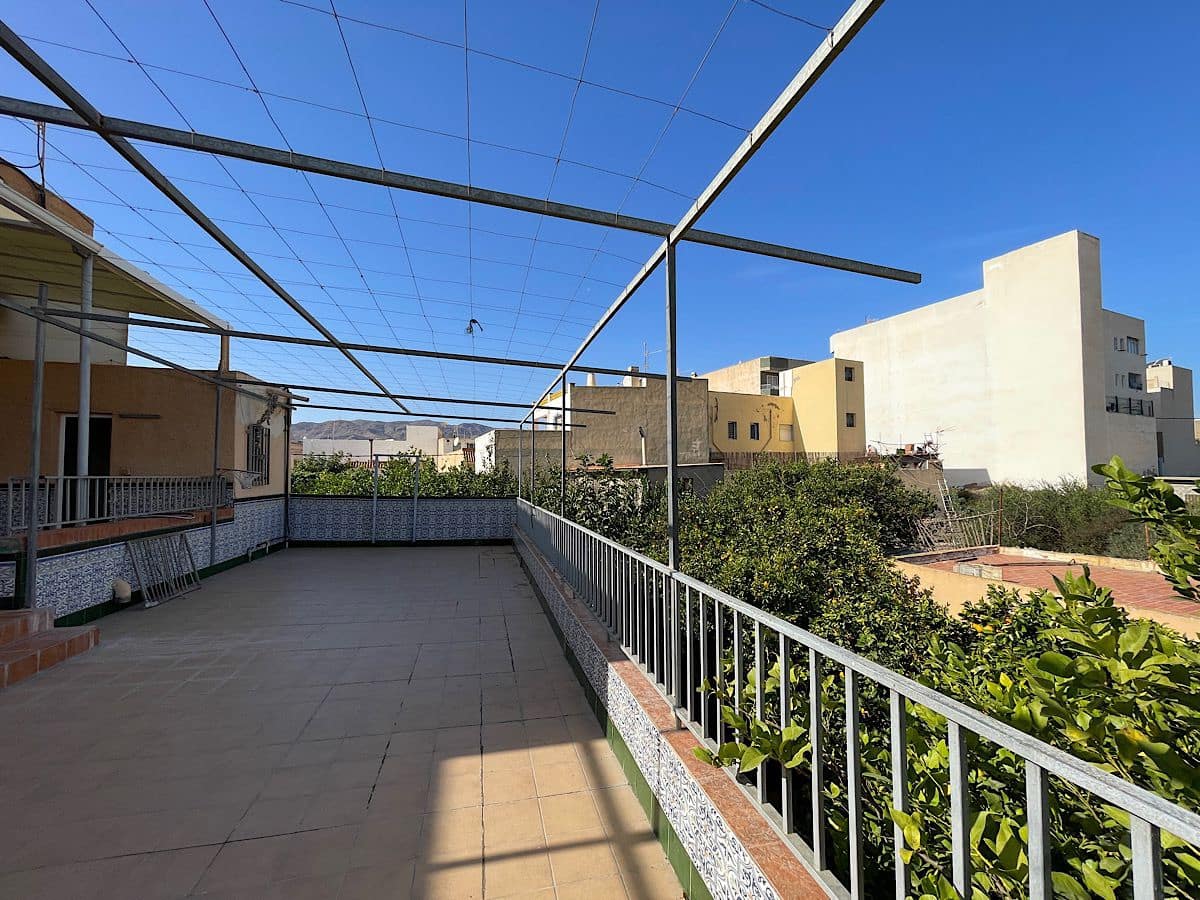 4 bedroom Townhouse for sale in Pechina - € 209,000 (Ref: 9409226)