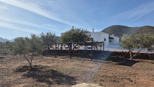 5 soveværelse Finca/Landehus til salg i El Cabo de Gata, Almería by med garage - € 459.000 (Ref: 9450103)