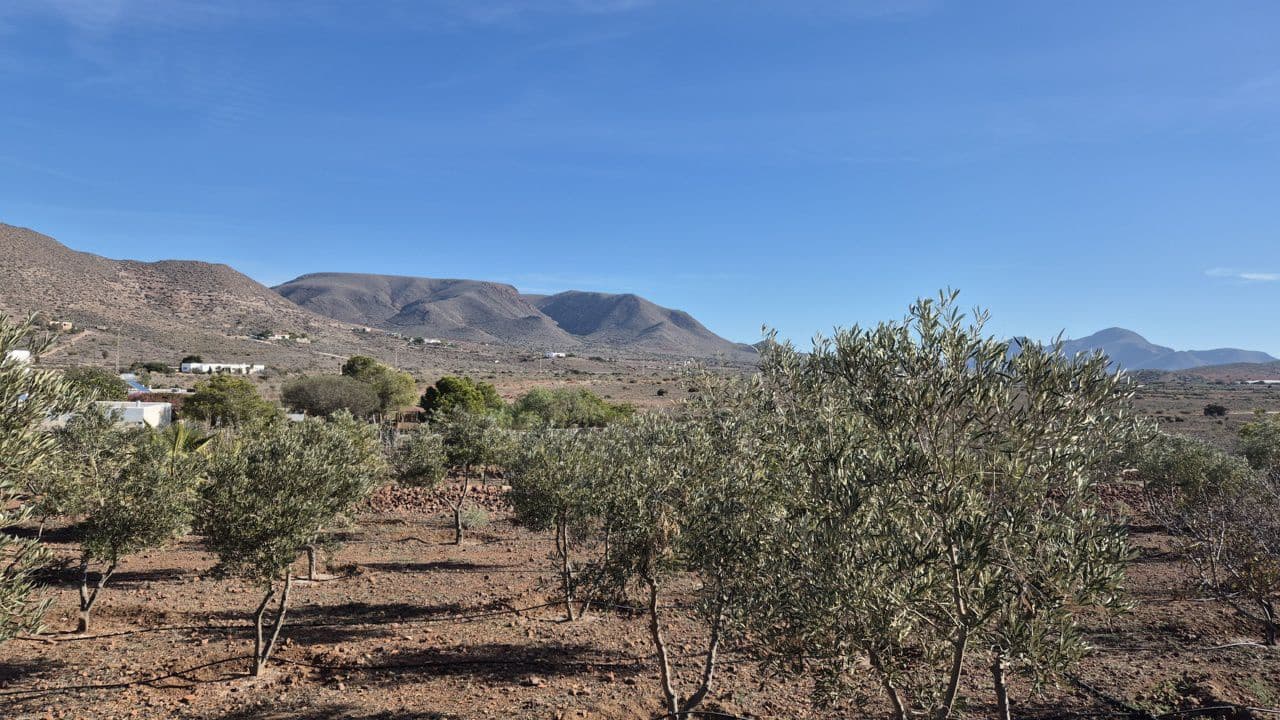 5 soveværelse Finca/Landehus til salg i El Cabo de Gata med garage - € 459.000 (Ref: 9450103)