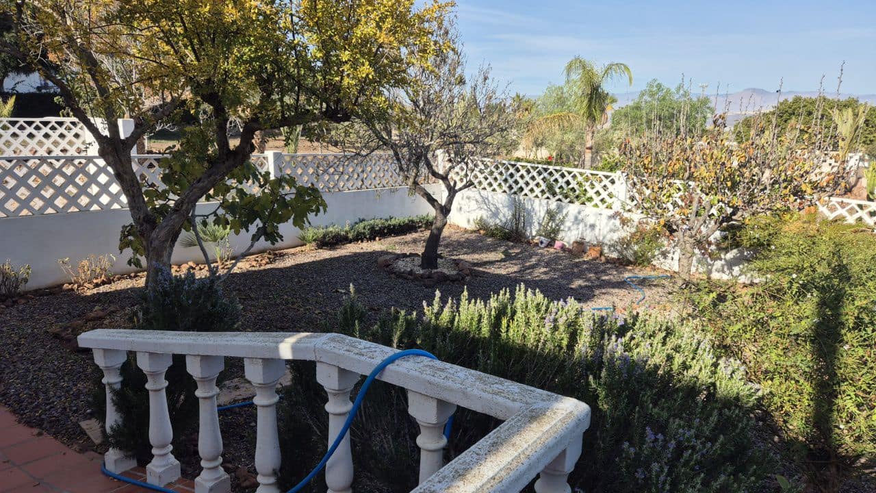 5 soveværelse Finca/Landehus til salg i El Cabo de Gata med garage - € 459.000 (Ref: 9450103)