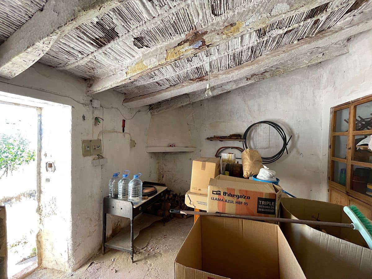 Finca/Country House for sale in Uleila del Campo - € 38,000 (Ref: 9536675)