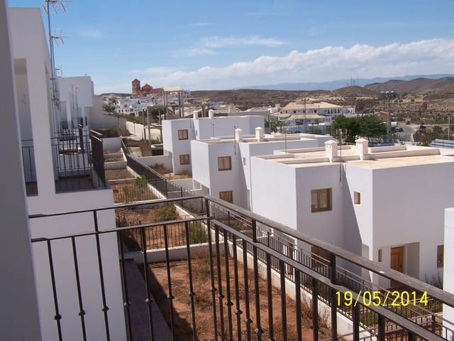 4 makuuhuone Huoneisto myytävänä paikassa Lucainena de las Torres - 140 000 € (Ref: 9536676)