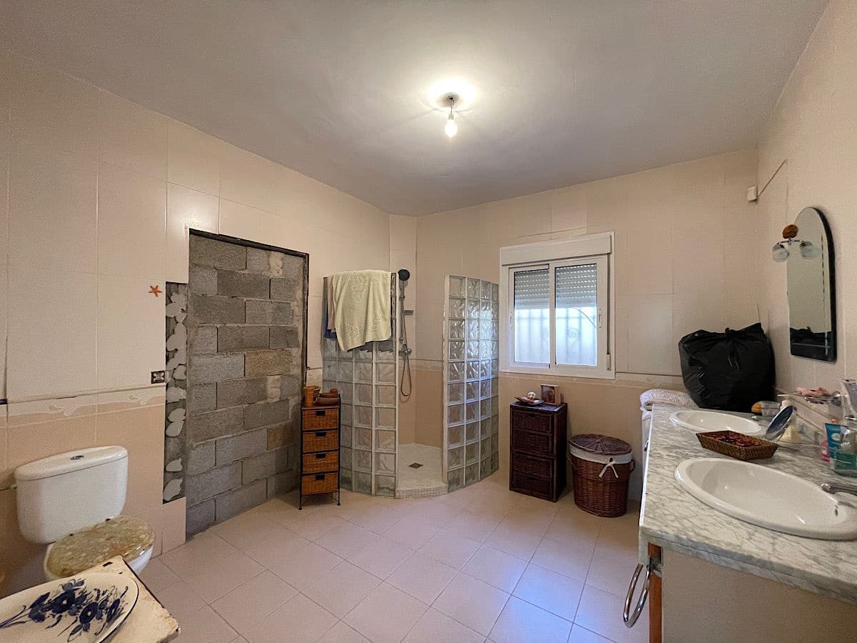 3 sypialnia Finka/Dom wiejski na sprzedaż w Gador z garażem - 250 000 € (Ref: 9576252)