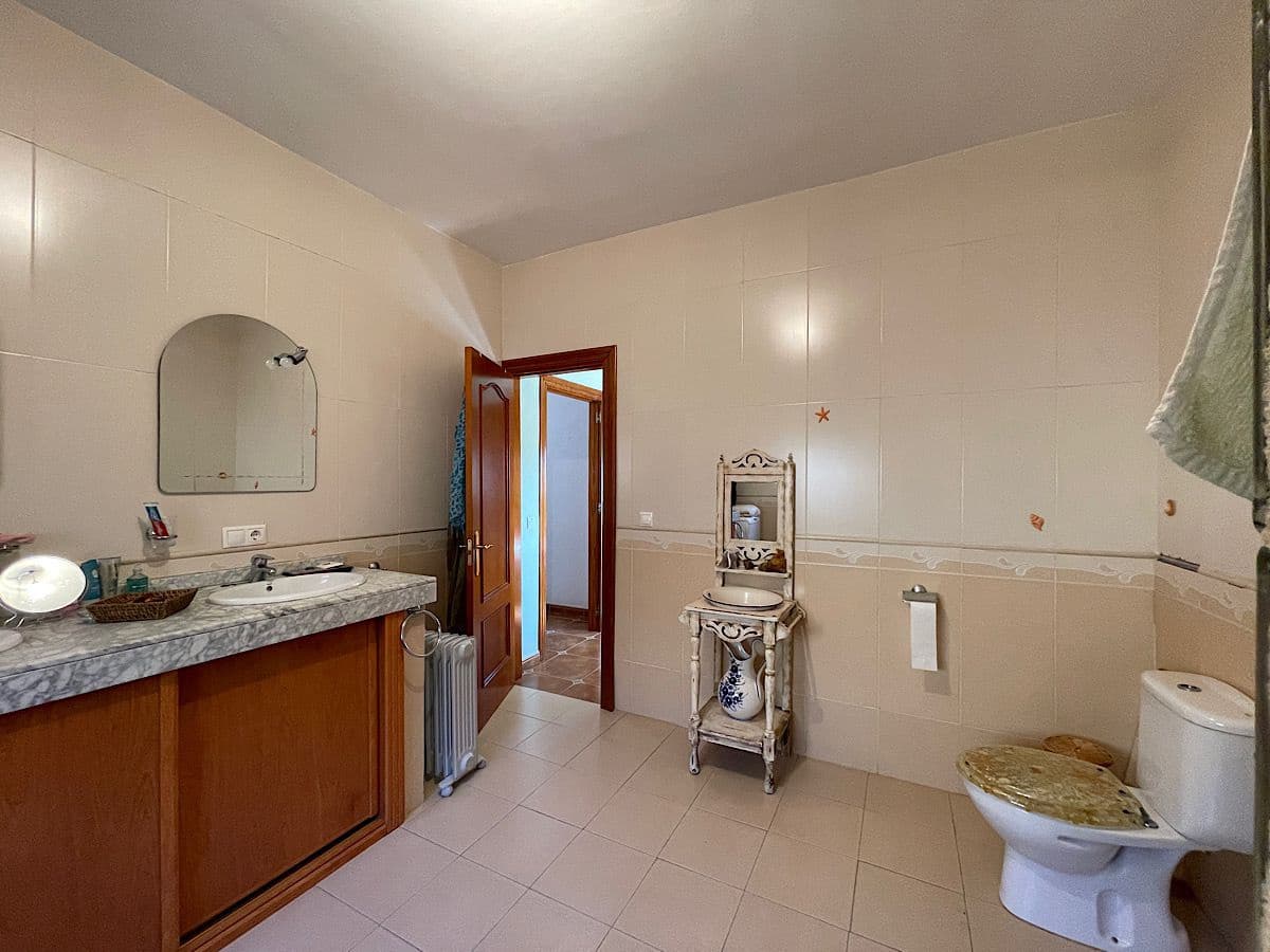 3 sypialnia Finka/Dom wiejski na sprzedaż w Gador z garażem - 250 000 € (Ref: 9576252)