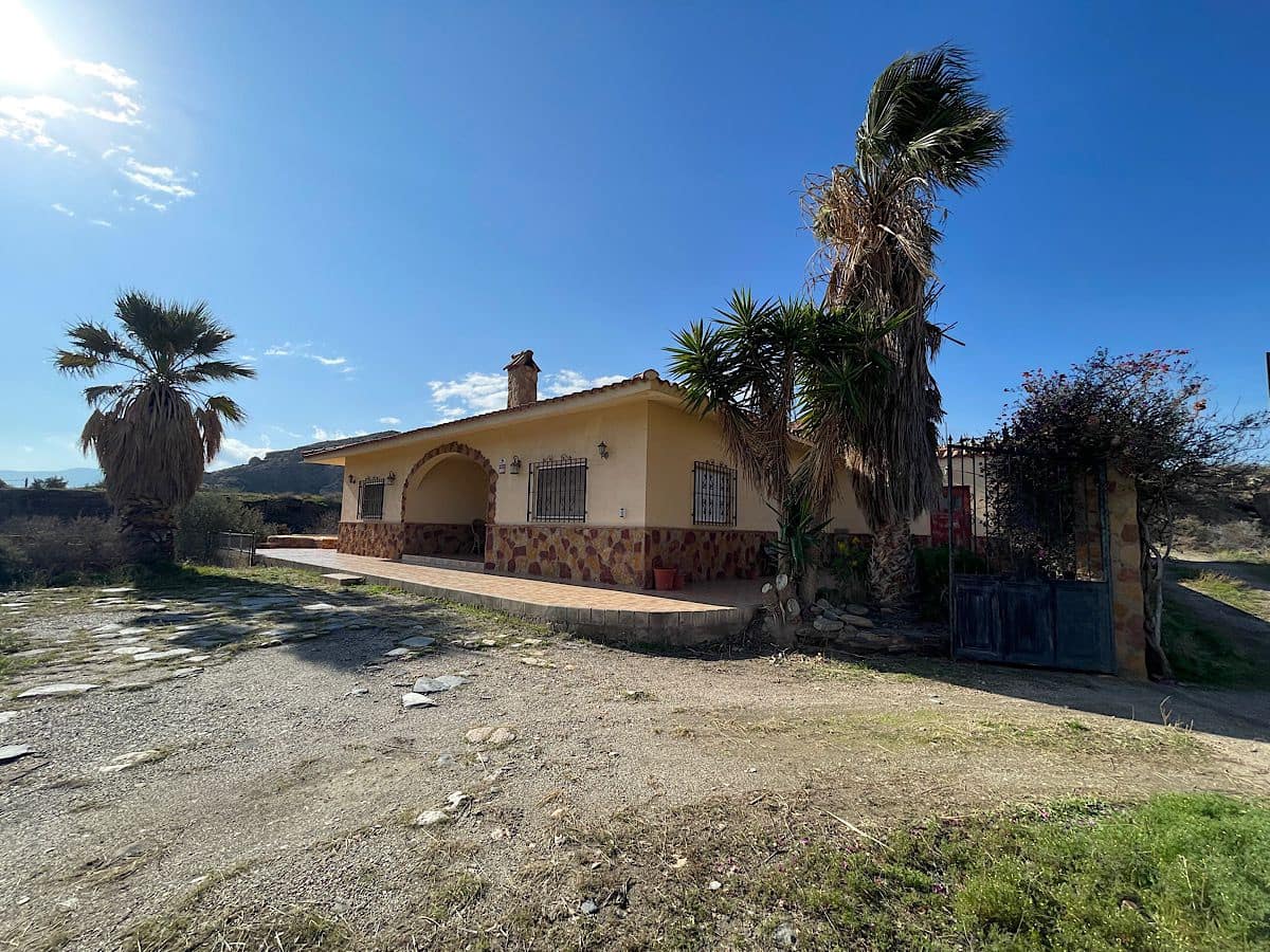 3 sypialnia Finka/Dom wiejski na sprzedaż w Gador z garażem - 250 000 € (Ref: 9576252)