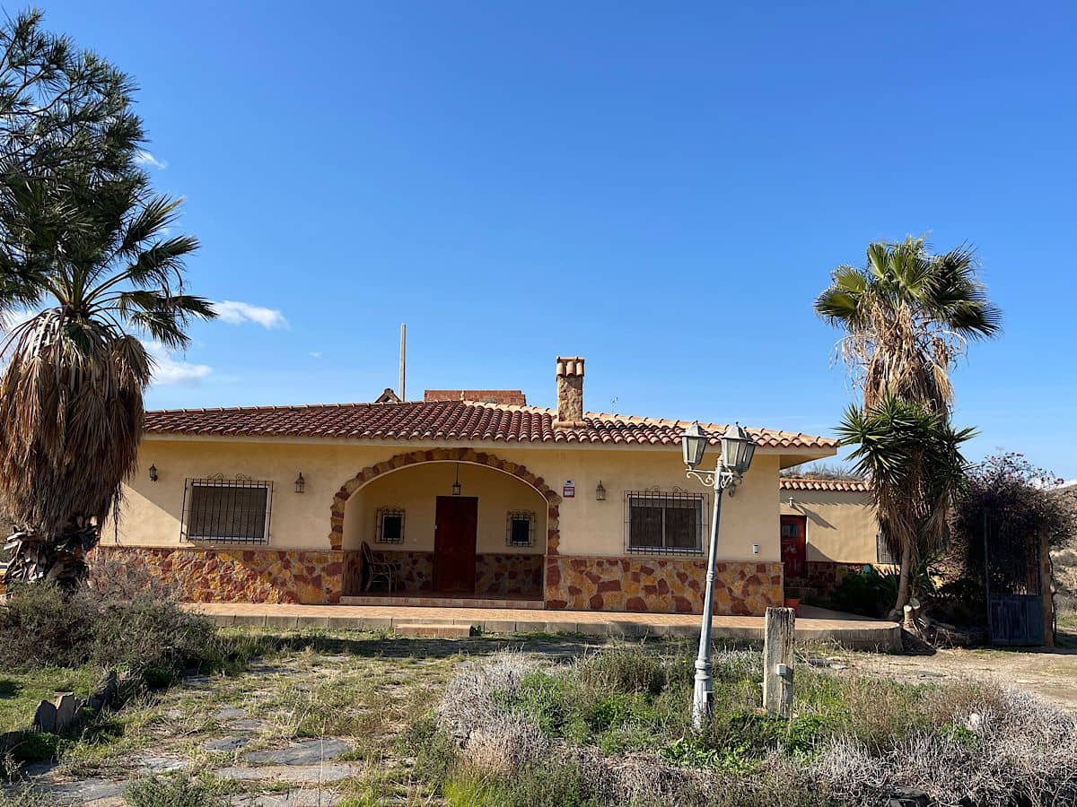 3 sypialnia Finka/Dom wiejski na sprzedaż w Gador z garażem - 250 000 € (Ref: 9576252)