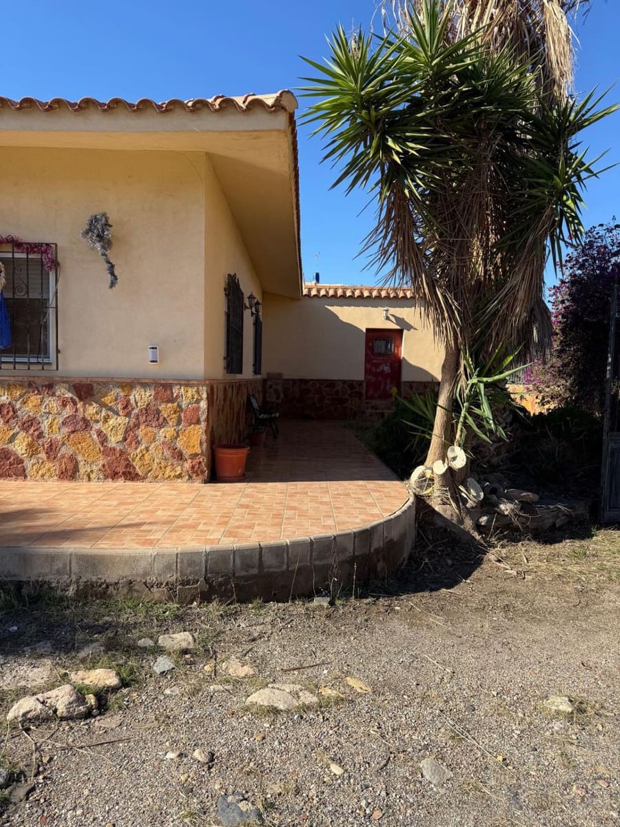 3 sypialnia Finka/Dom wiejski na sprzedaż w Gador z garażem - 250 000 € (Ref: 9576252)