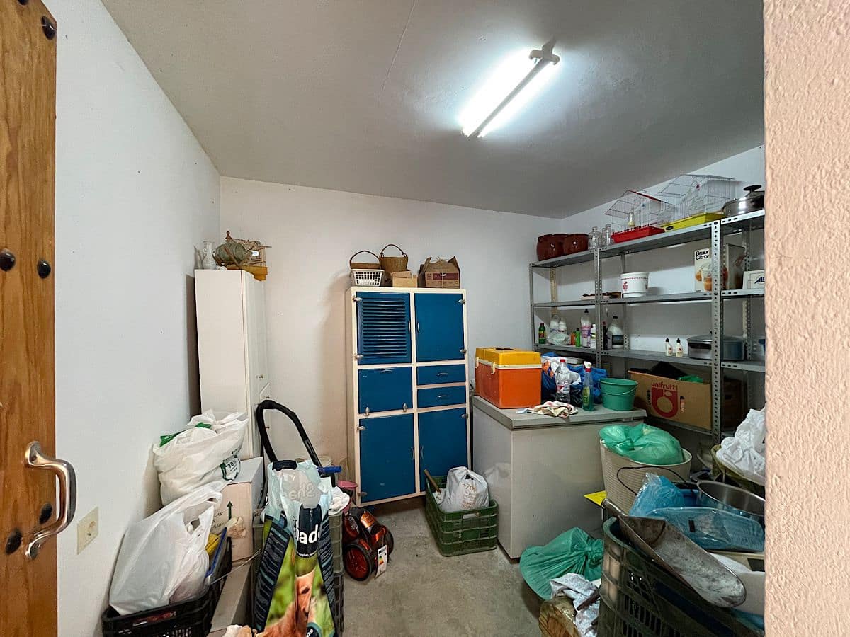 5 slaapkamer Huis te koop in Benizalon - € 60.000 (Ref: 9647835)