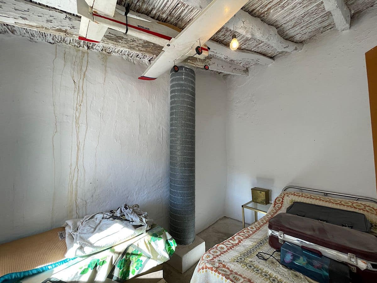 5 slaapkamer Huis te koop in Benizalon - € 60.000 (Ref: 9647835)