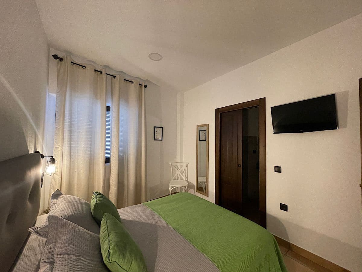 4 bedroom Hotel for sale in Lucainena de las Torres - € 370,000 (Ref: 9729254)