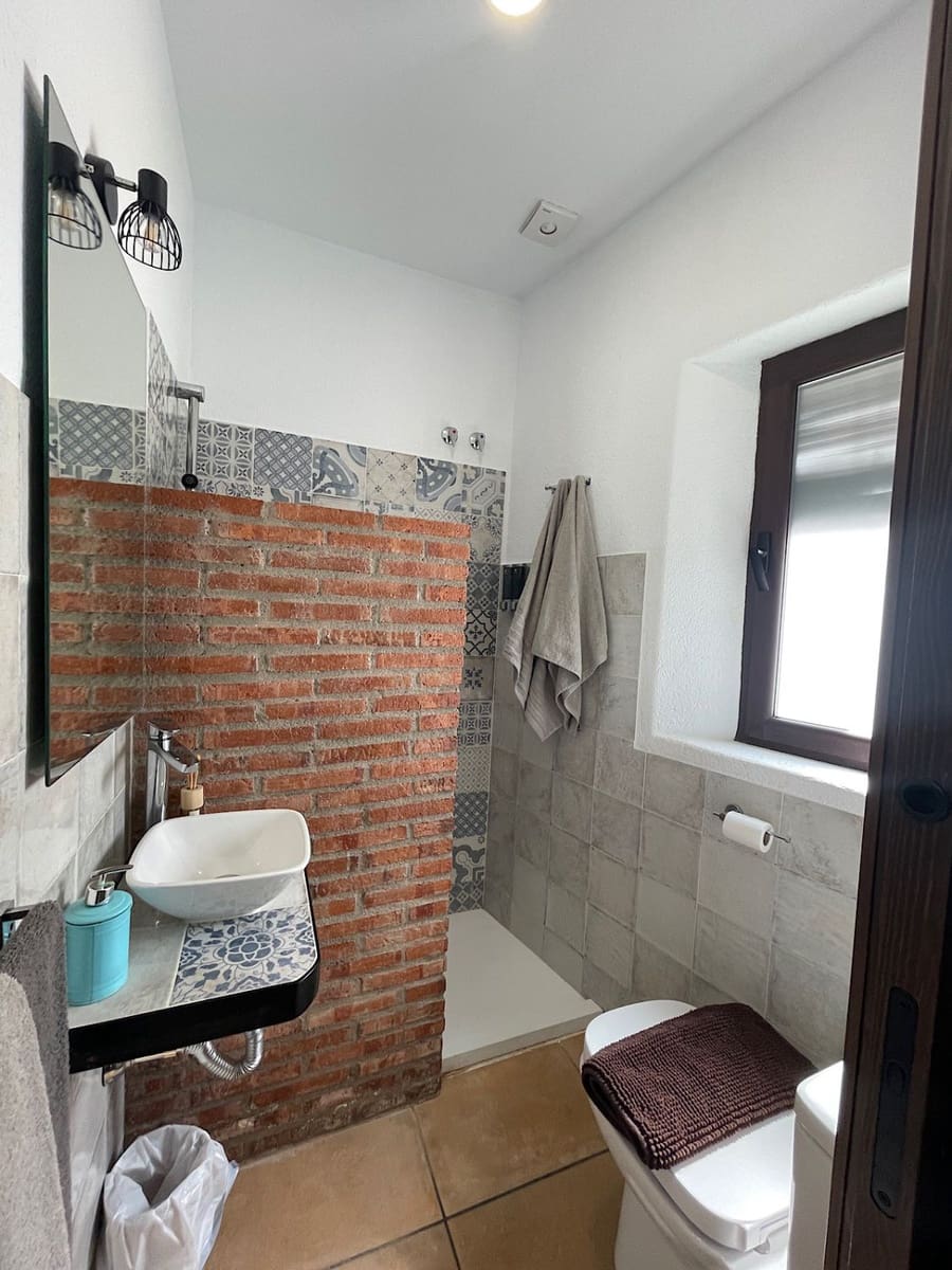 4 bedroom Hotel for sale in Lucainena de las Torres - € 370,000 (Ref: 9729254)