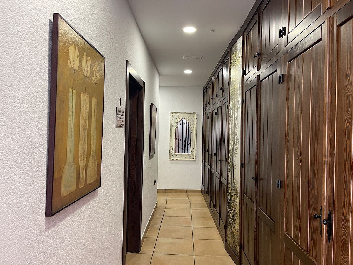 4 bedroom Hotel for sale in Lucainena de las Torres - € 370,000 (Ref: 9729254)